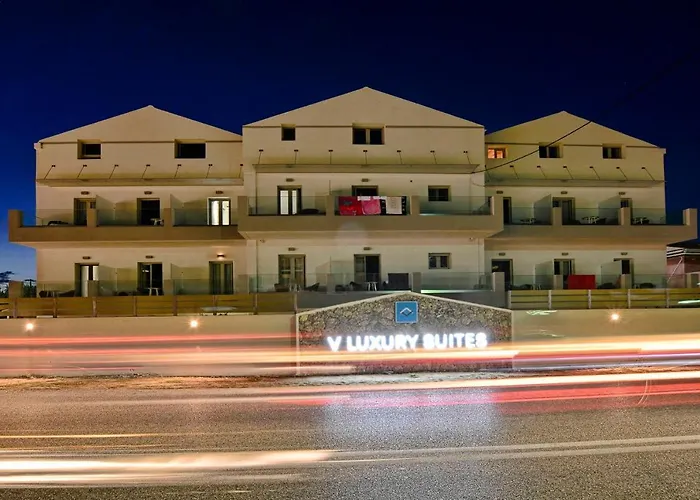 V Luxury 3*