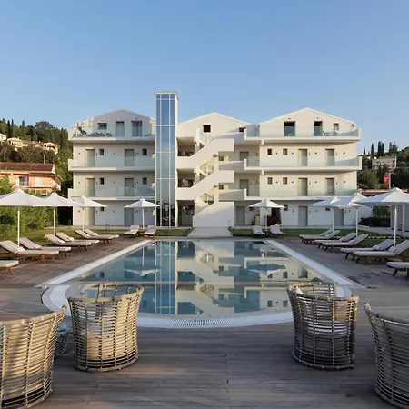 V Luxury 3* Kanálion